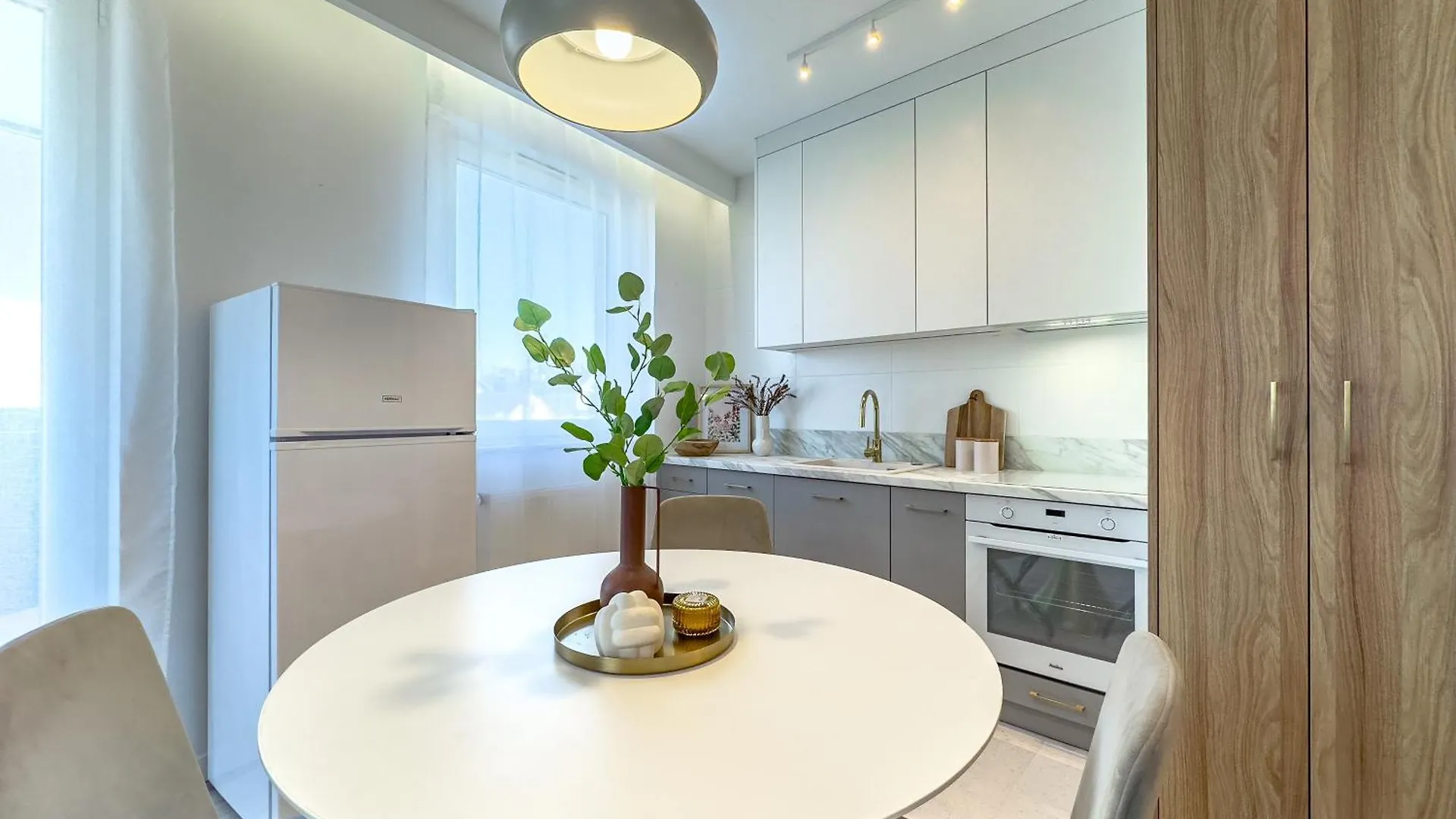 Krakowska Oaza Komfortu - Apartament Premium Z Garazem 0*, Krakow