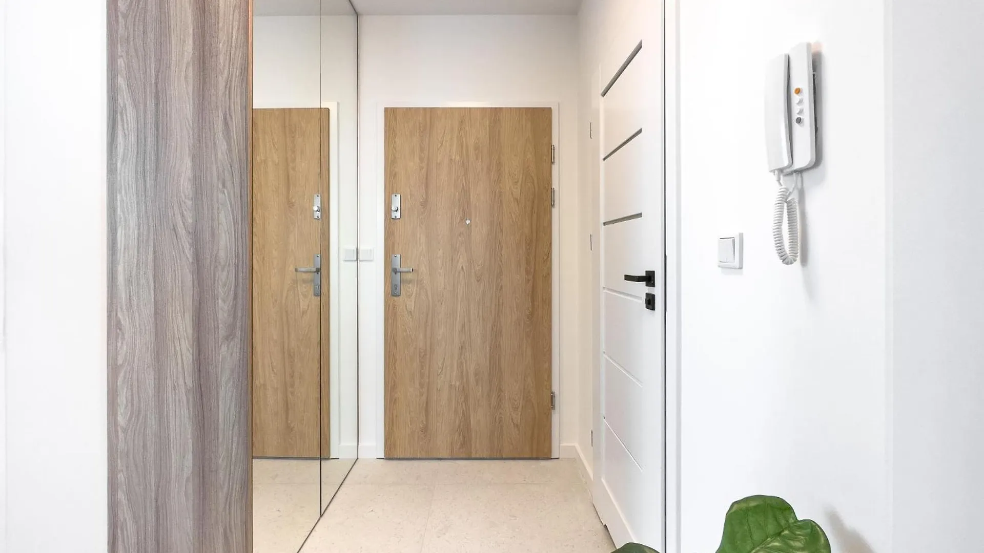 Krakowska Oaza Komfortu - Apartament Premium Z Garazem Apartment